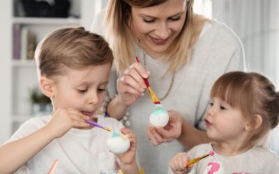 decorar huevos de pascua con niños