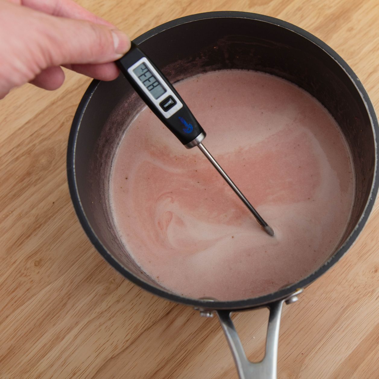 ¿Cómo usar un termómetro de cocina?