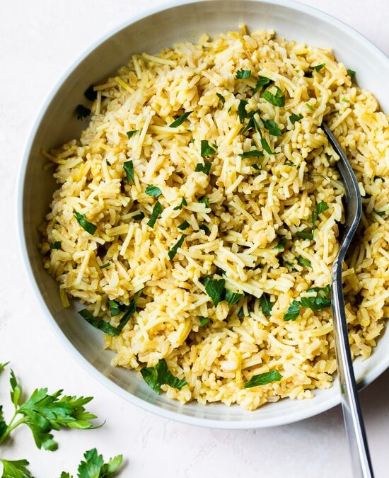 Pilaf de arroz casero (saludable arroz-a-roni)
