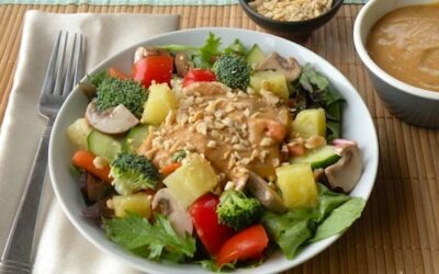 Ensalada mezclada con sabor tailandés