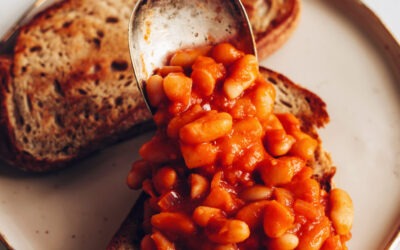 Tostada de frijoles horneados fáciles (de inspiración británica)