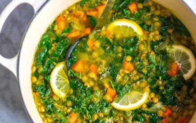 Sopa de Lentejas con Limón y Cúrcuma